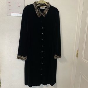 Ronnie Nicole II mobwife cheatah print velvet long cardigan trench coat